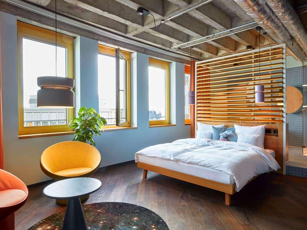 25Hours Hotel The Circle Кьолн Стая снимка