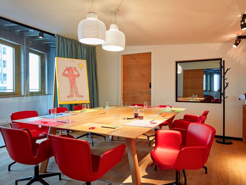 25Hours Hotel The Circle Кьолн Съоръжения снимка